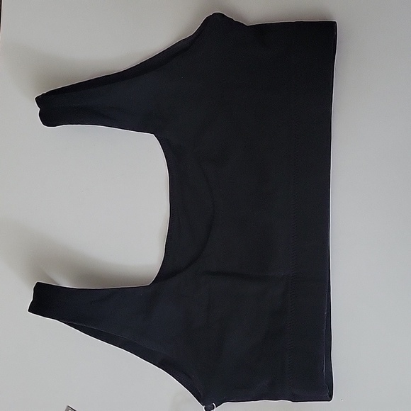 Everlane The Tank Bra in Black•XS - Picture 11 of 11